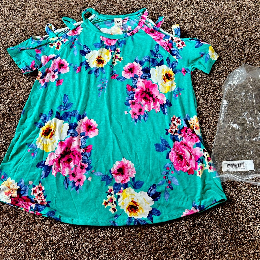 ***NWT Sew in love blouse sz Large